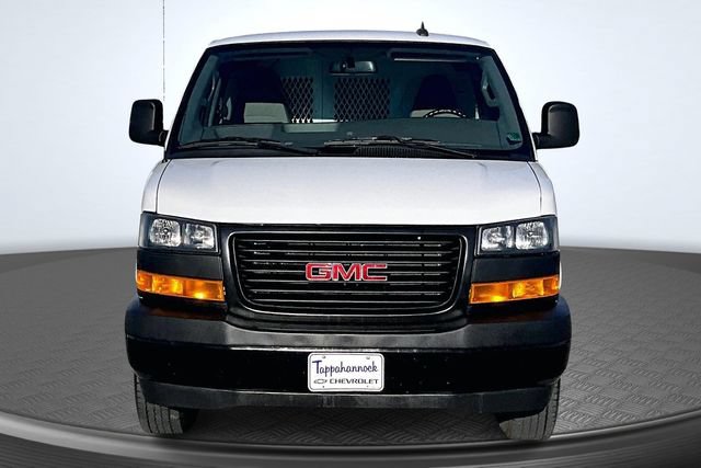 Used 2023 GMC Savana 3500 w/ Driver Convenience Package RWD image 2
