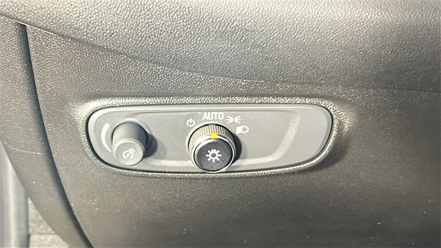 Used 2022 Chevrolet Equinox LS FWD image 20