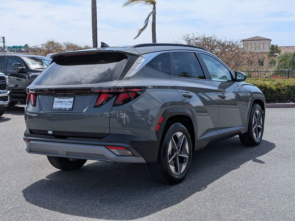 Used 2025 Hyundai Tucson SEL FWD image 5
