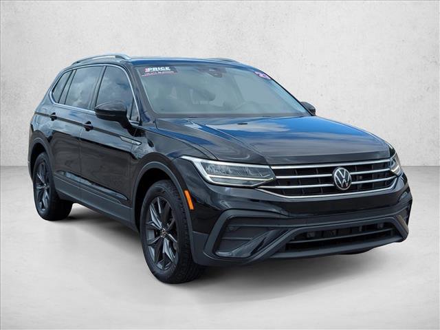 Used 2023 Volkswagen Tiguan SE FWD image 3