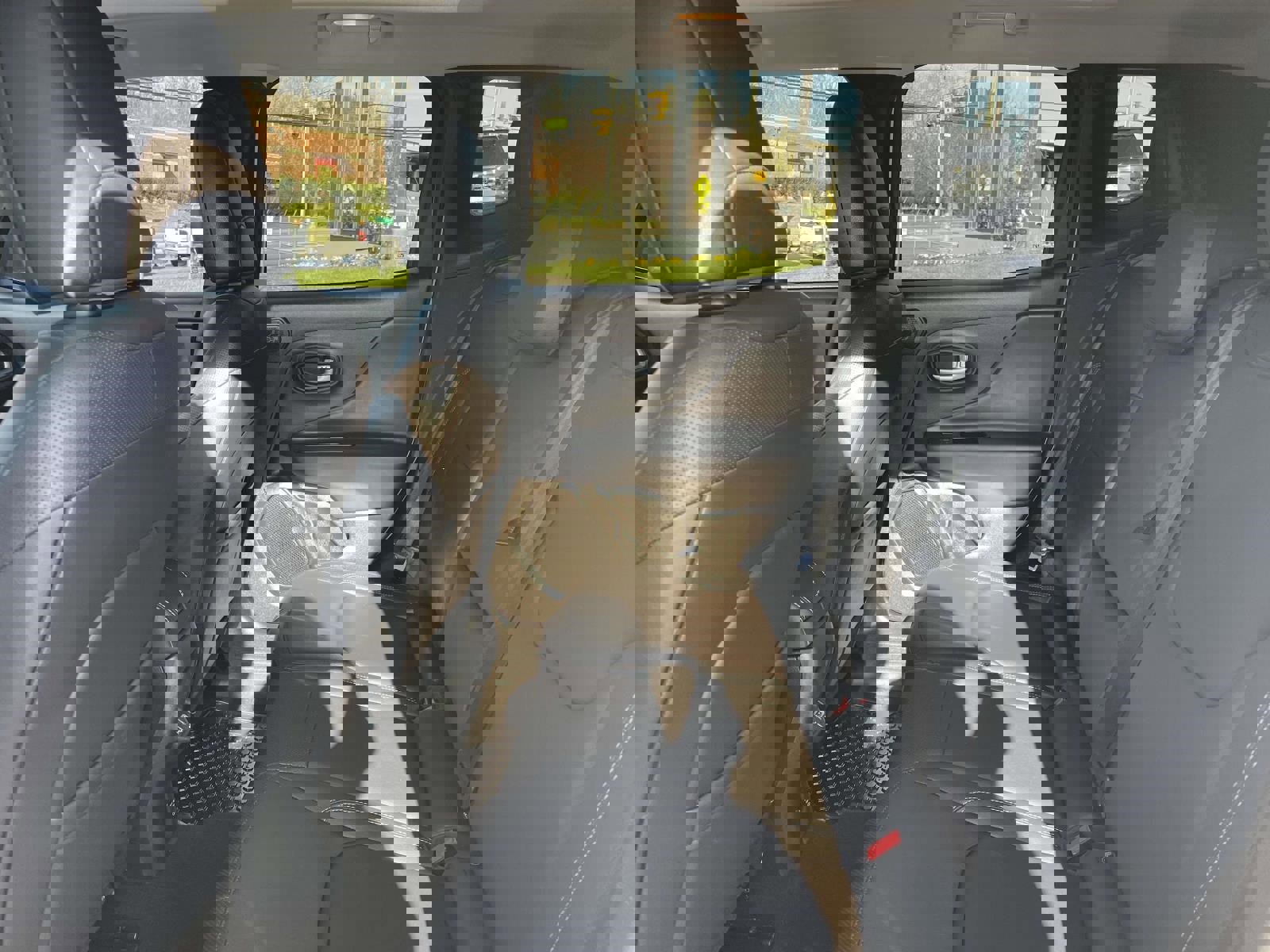 Used 2022 Jeep Renegade Limited w/ Sun, Sound & Wheels Group image 20