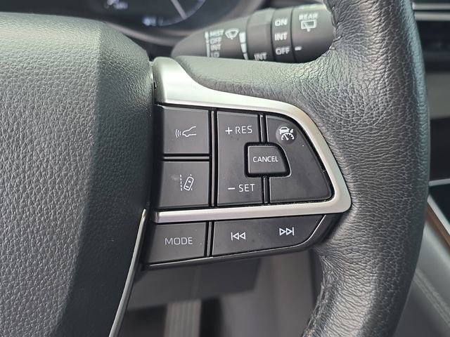 Used 2022 Toyota Sienna XLE FWD image 33