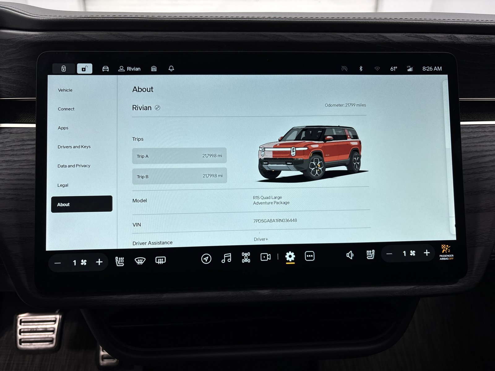 Used 2024 Rivian R1S Adventure image 29