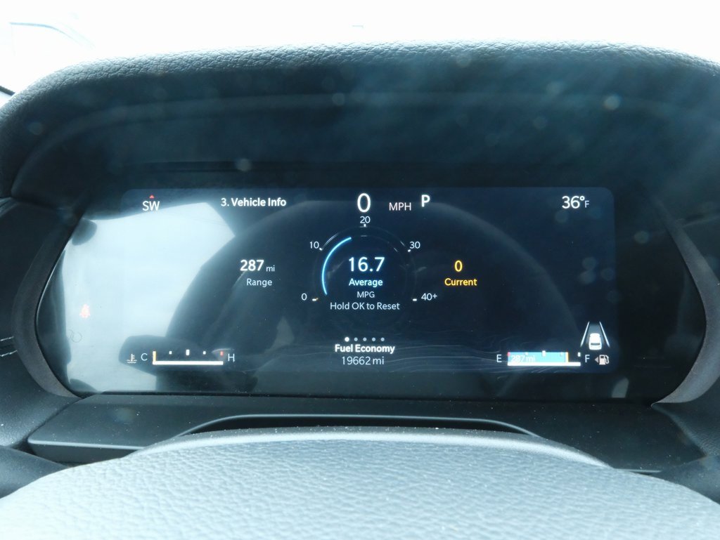 Used 2024 Jeep Grand Cherokee Limited image 9