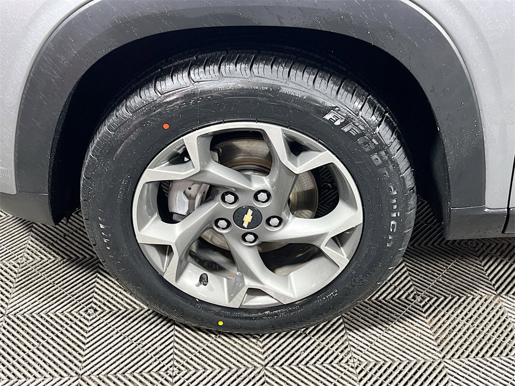 Used 2024 Chevrolet Trax LT image 28