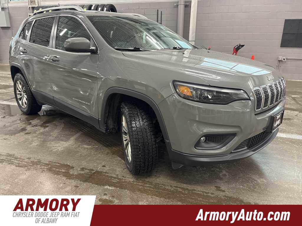 Used 2020 Jeep Cherokee Latitude Plus w/ Cold Weather Group image 3