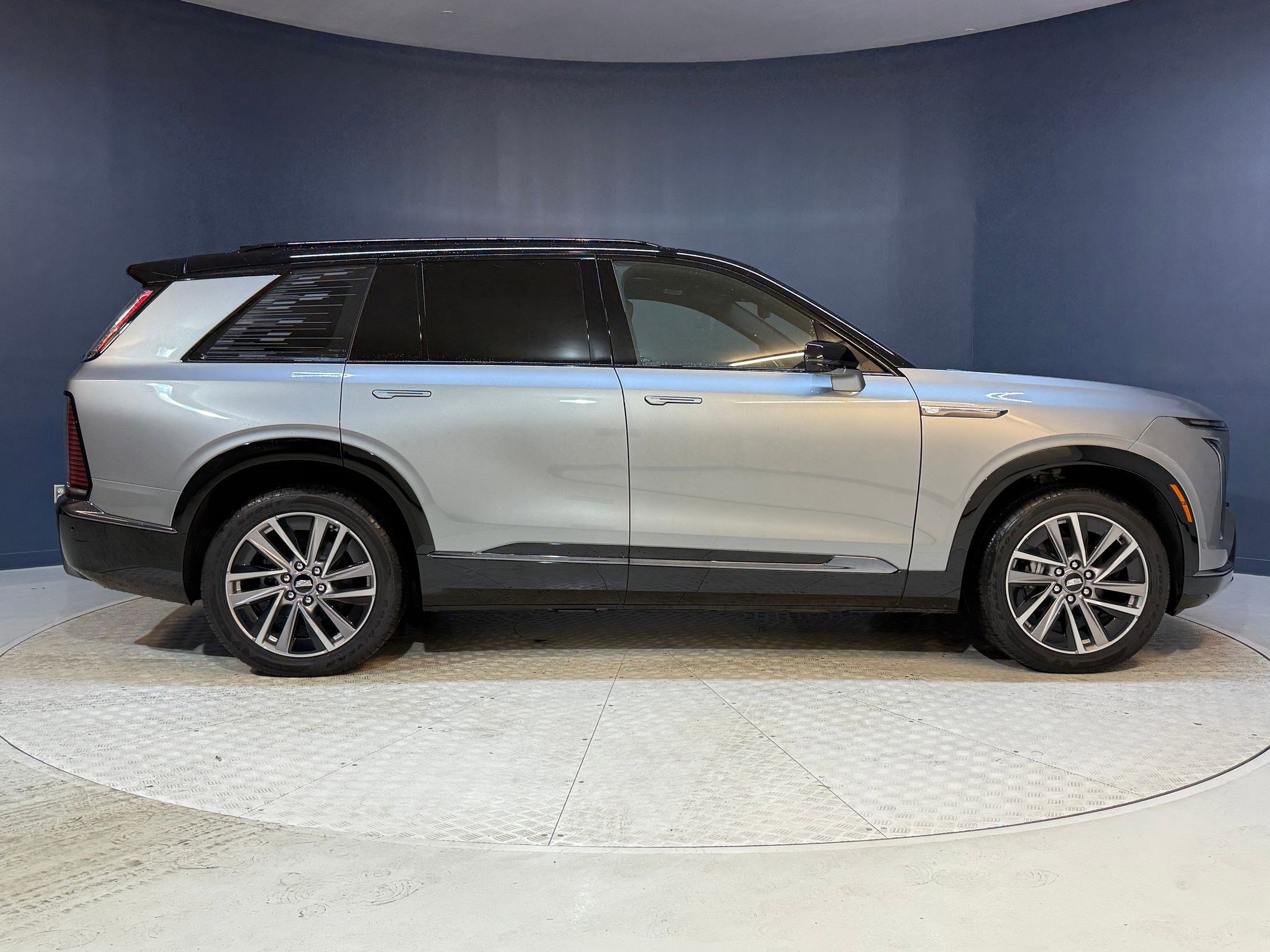 New 2026 Cadillac Vistiq Sport w/ LPO, Floor Liner Package image 8