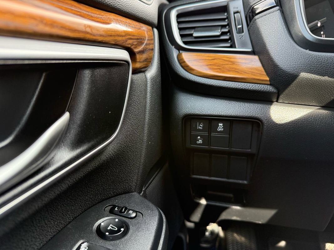 Used 2017 Honda CR-V EX image 28