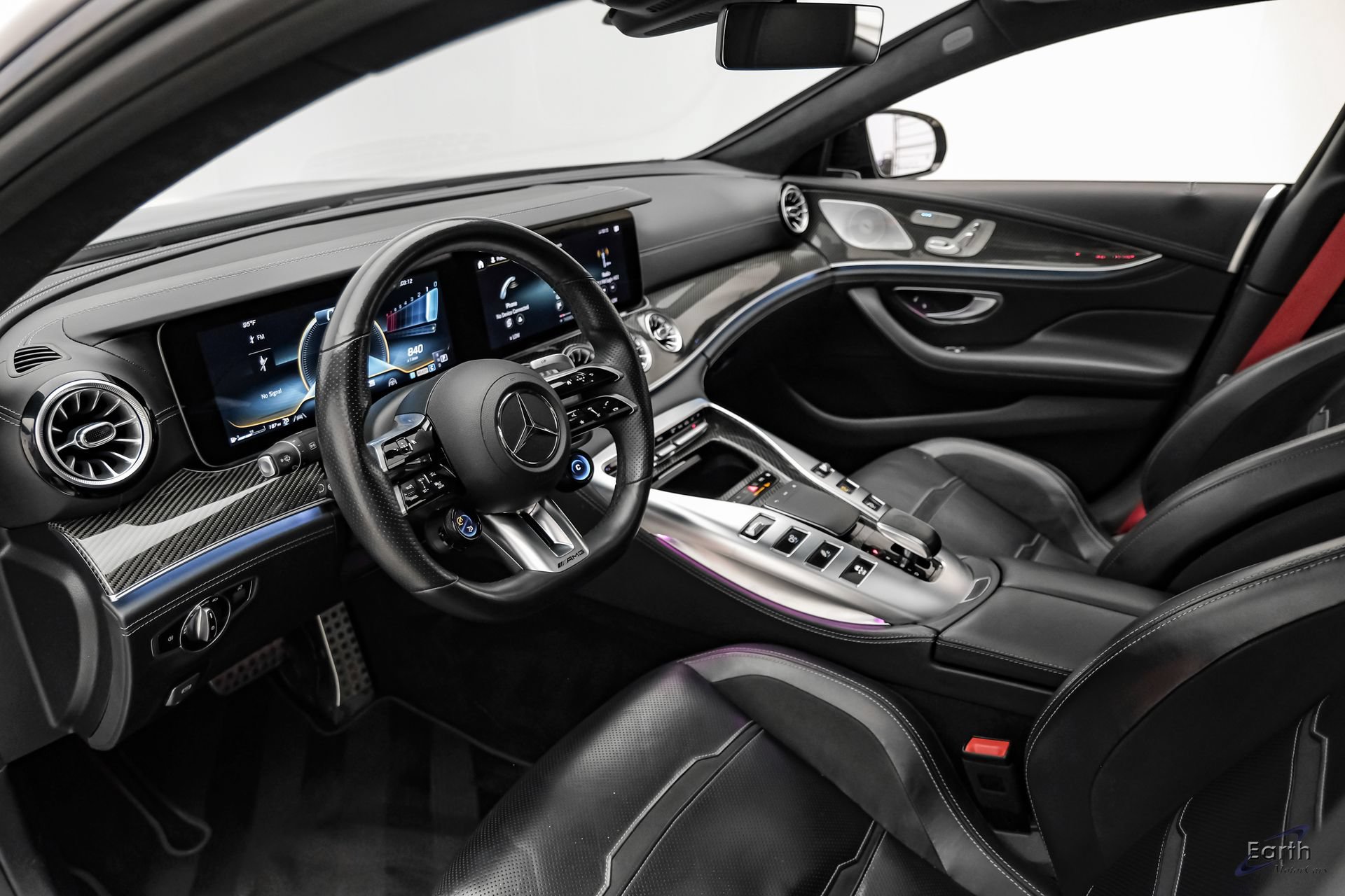 Used 2022 Mercedes-Benz AMG GT 43 image 3