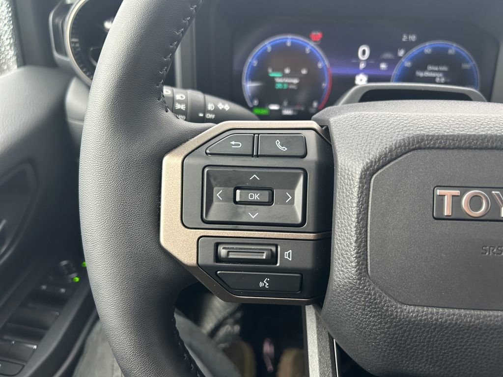 Used 2025 Toyota Land Cruiser PREMIUM image 17