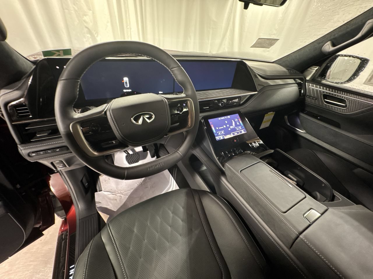New 2026 INFINITI QX80 Autograph w/ Premium Cargo Package AWD/4WD image 2