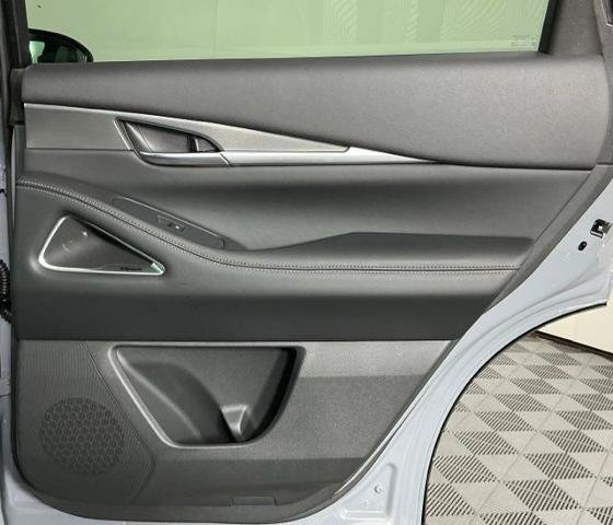 Certified 2027 INFINITI QX60 Luxe w/ Cargo Package FWD image 25