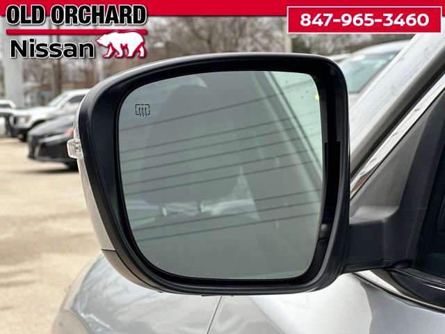 Used 2017 Nissan Rogue SV image 7