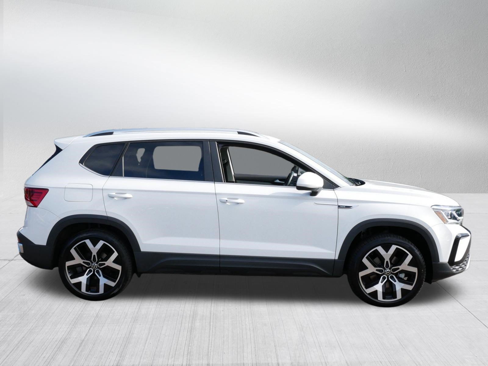 Certified 2023 Volkswagen Taos SEL AWD/4WD image 8