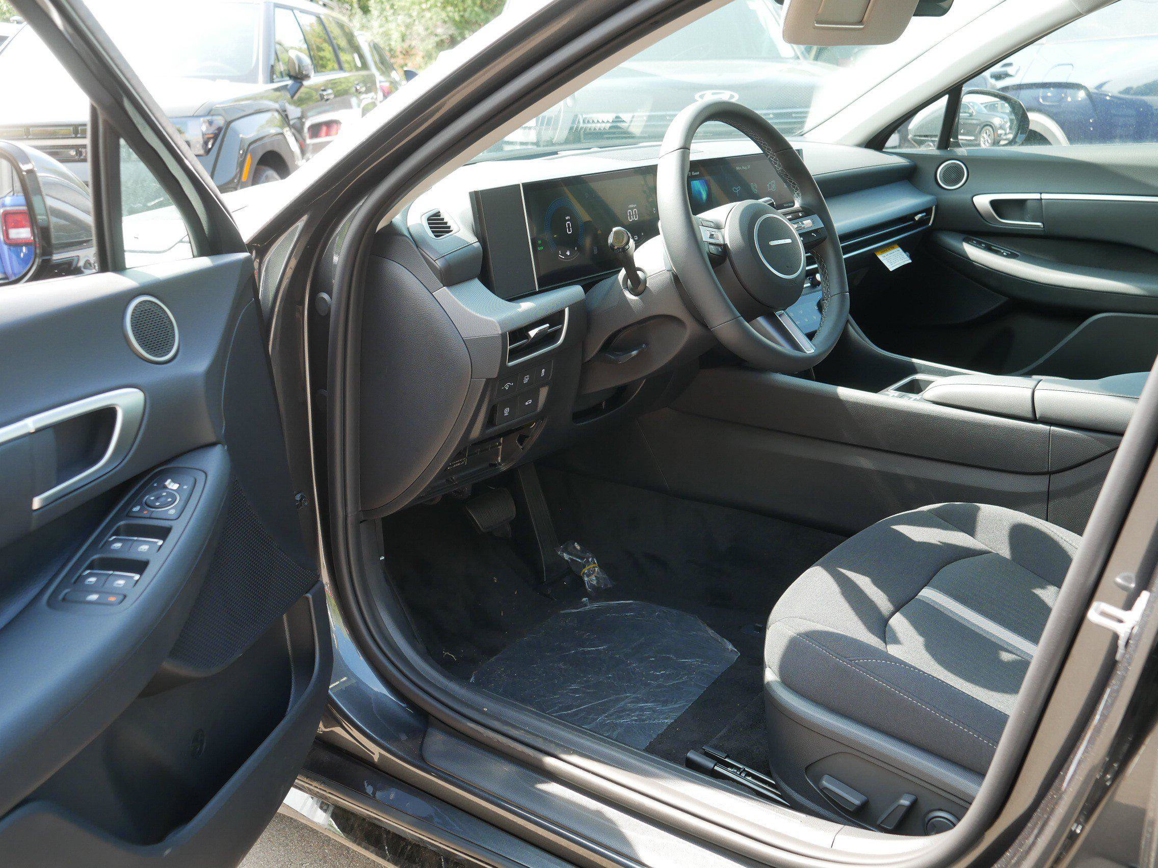 New 2026 Hyundai Sonata SEL FWD image 5
