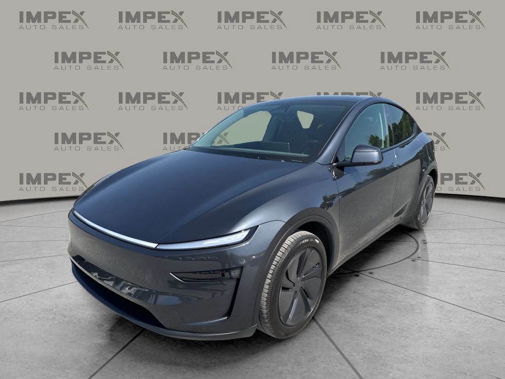 Used 2026 Tesla Model Y Long Range RWD image 1