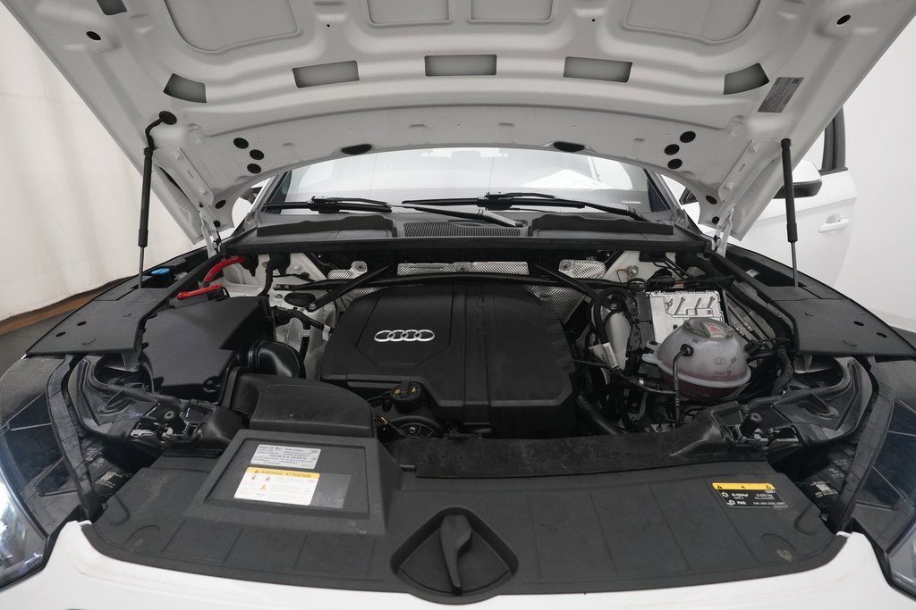 Used 2025 Audi Q5 2.0T Premium image 3