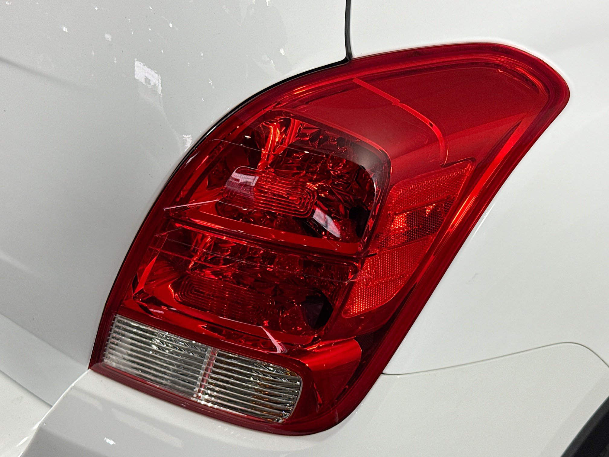 Used 2020 Chevrolet Trax LS FWD image 31