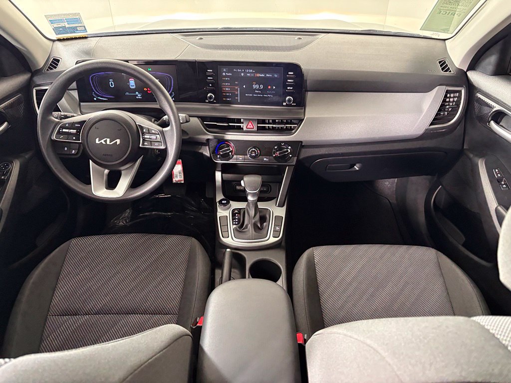 New 2026 Kia Seltos LX FWD image 30