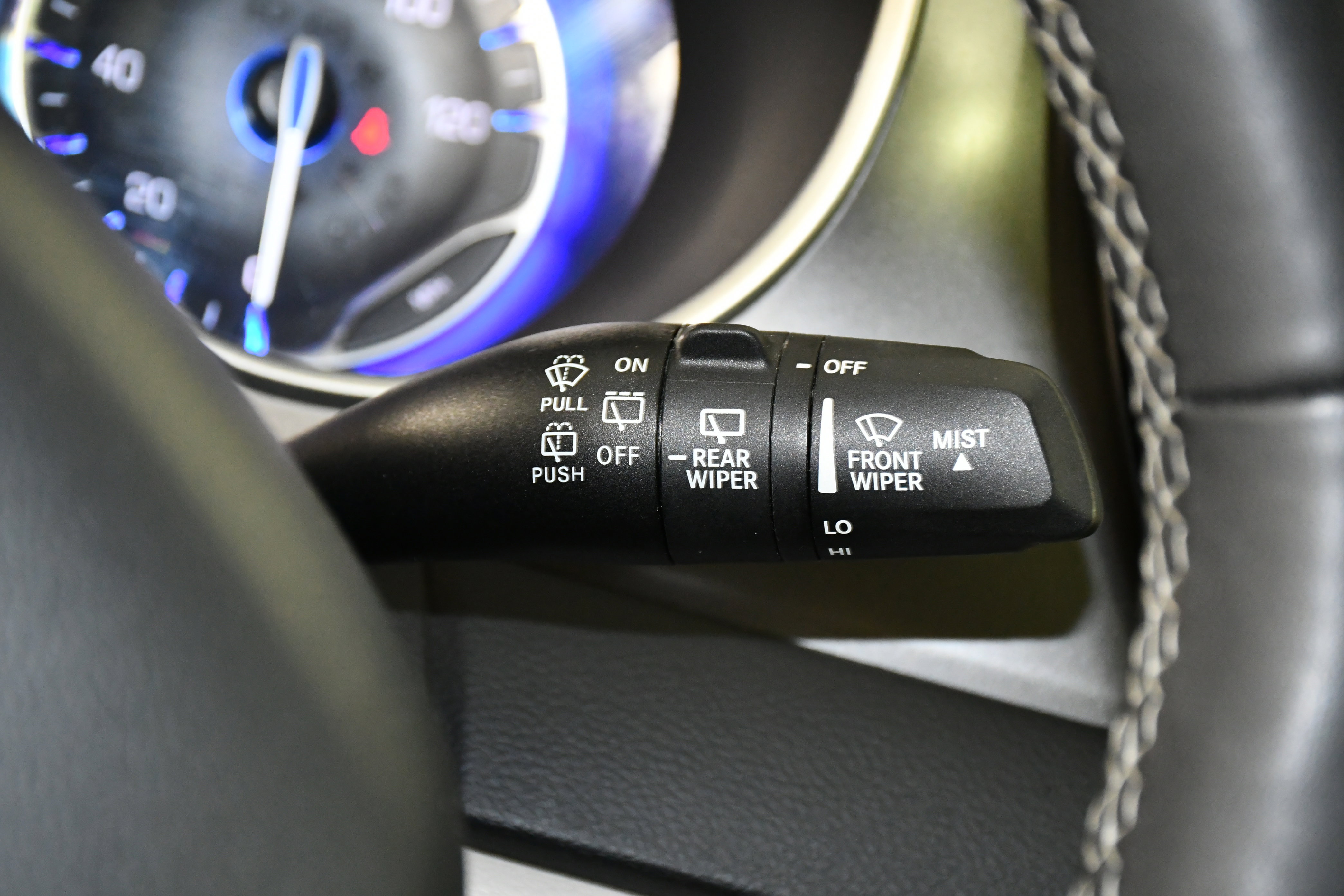 Used 2024 Chrysler Pacifica Touring-L image 24