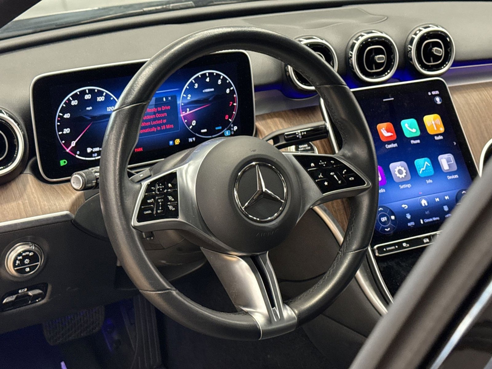 Used 2025 Mercedes-Benz C 300 4MATIC Sedan image 17