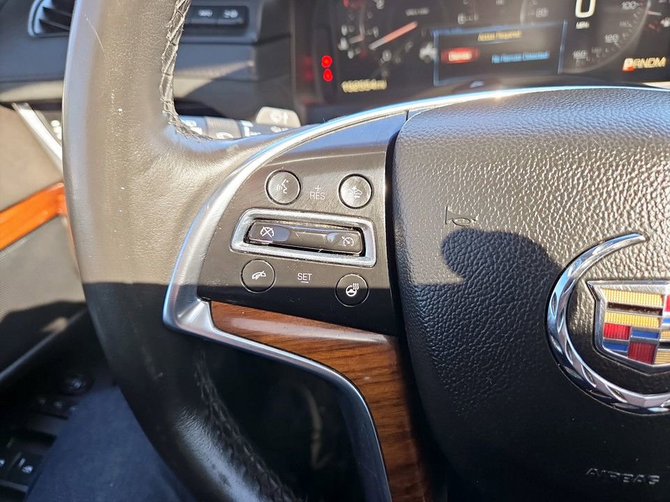 Used 2015 Cadillac Escalade Premium image 17