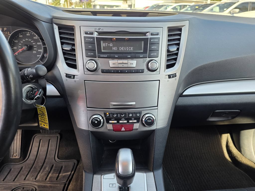 Used 2013 Subaru Outback 2.5i Premium w/ Popular Pkg 3 AWD/4WD image 19
