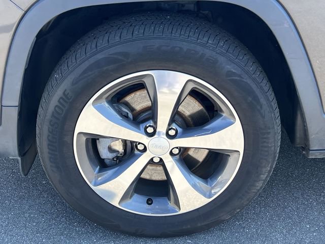 Used 2019 Jeep Cherokee Limited w/ Technology Group image 44