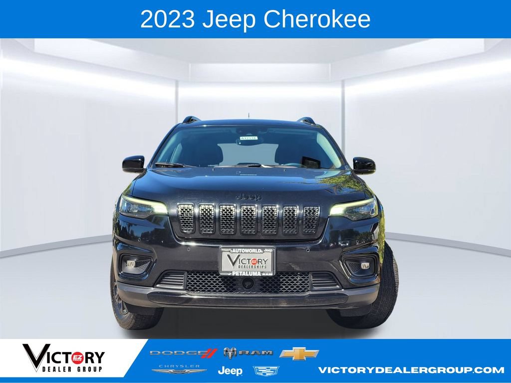 Used 2023 Jeep Cherokee Altitude Lux AWD/4WD image 3