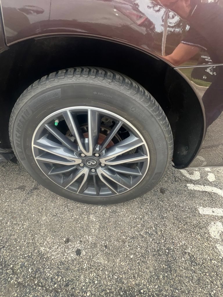 Used 2019 INFINITI QX60 Luxe w/ Sensory Package AWD/4WD image 5
