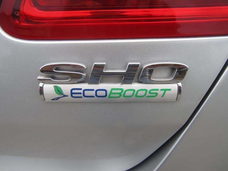 Used 2015 Ford Taurus SHO w/ Equipment Group 401A AWD/4WD image 40