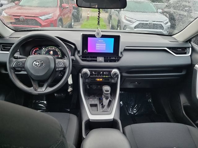 Used 2024 Toyota RAV4 LE FWD image 9