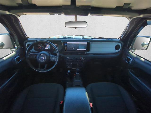 Used 2024 Jeep Gladiator Sport image 16