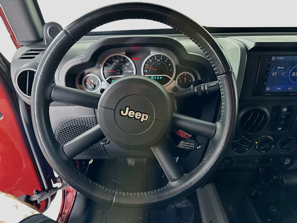 Used 2010 Jeep Wrangler Unlimited Sport RWD image 12