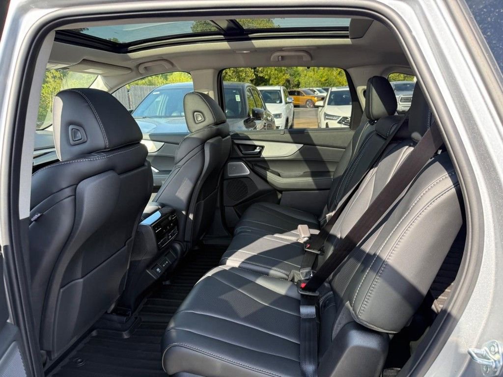 Certified 2026 Acura MDX w/ Technology Package image 6