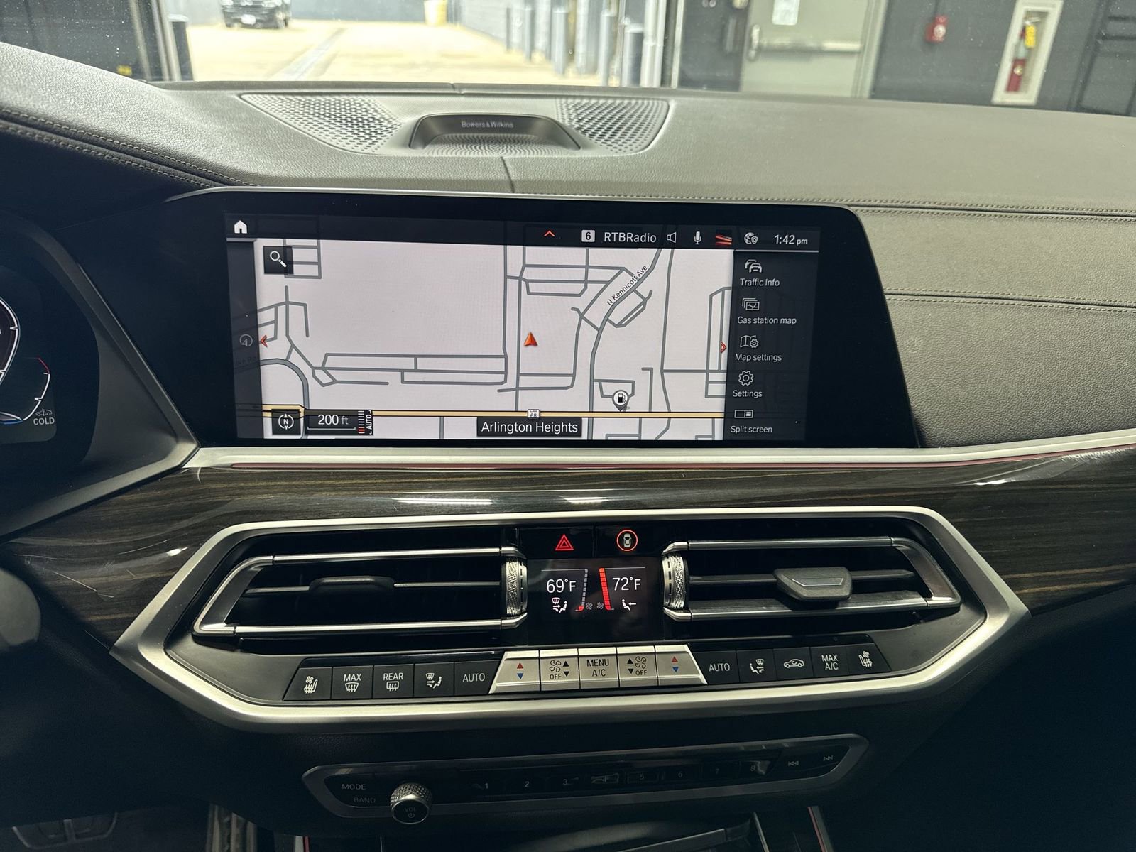 Used 2021 BMW X5 M50i w/ Executive Package image 14