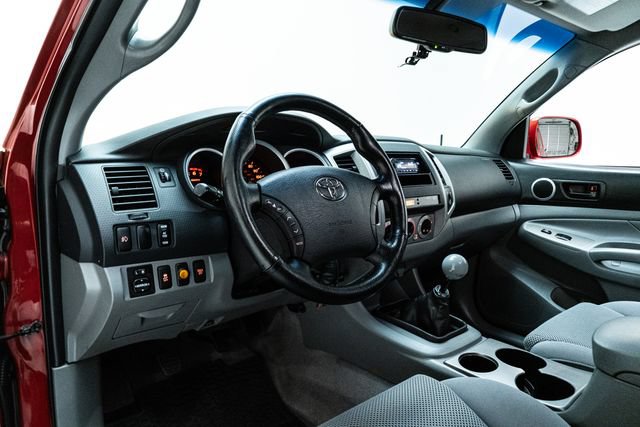 Used 2010 Toyota Tacoma X-Runner RWD image 23