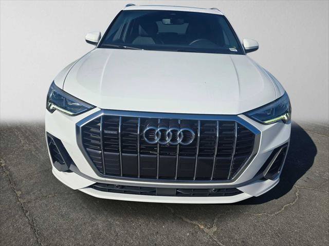 Used 2025 Audi Q3 2.0T Premium Plus w/ Premium Plus Package AWD/4WD image 8