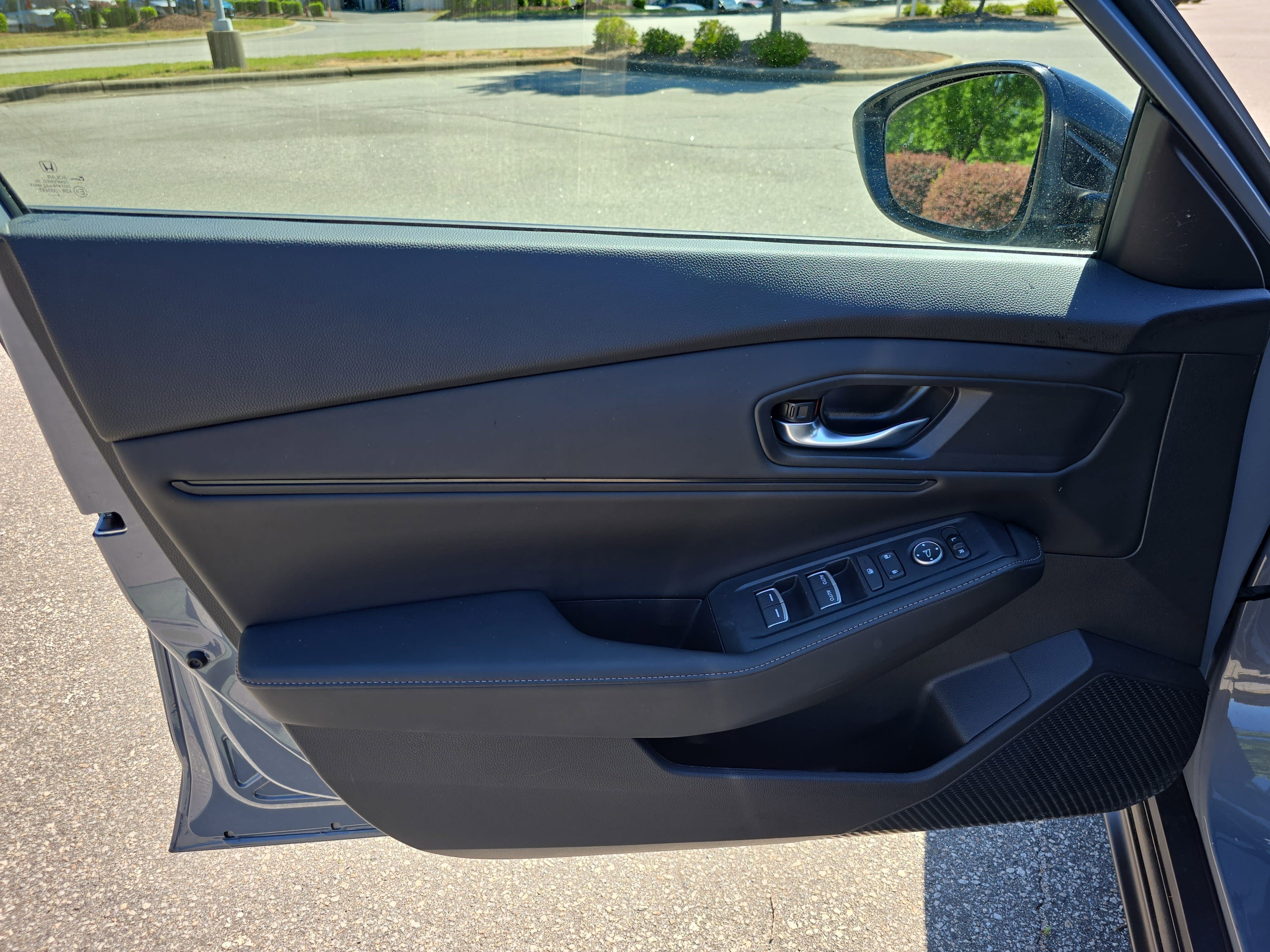 Used 2025 Honda Accord Sport image 26