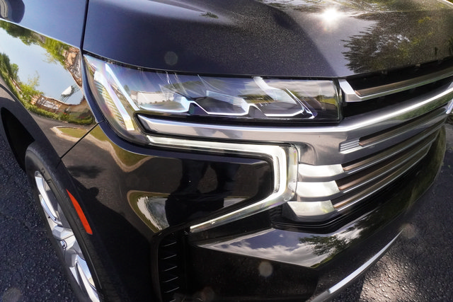 Used 2024 Chevrolet Tahoe High Country AWD/4WD image 37