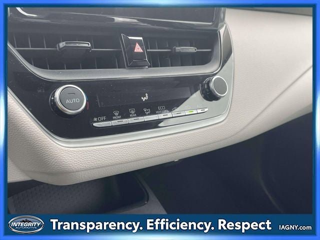 Used 2023 Toyota Corolla LE w/ Carpet Mat Package (TMS) image 27