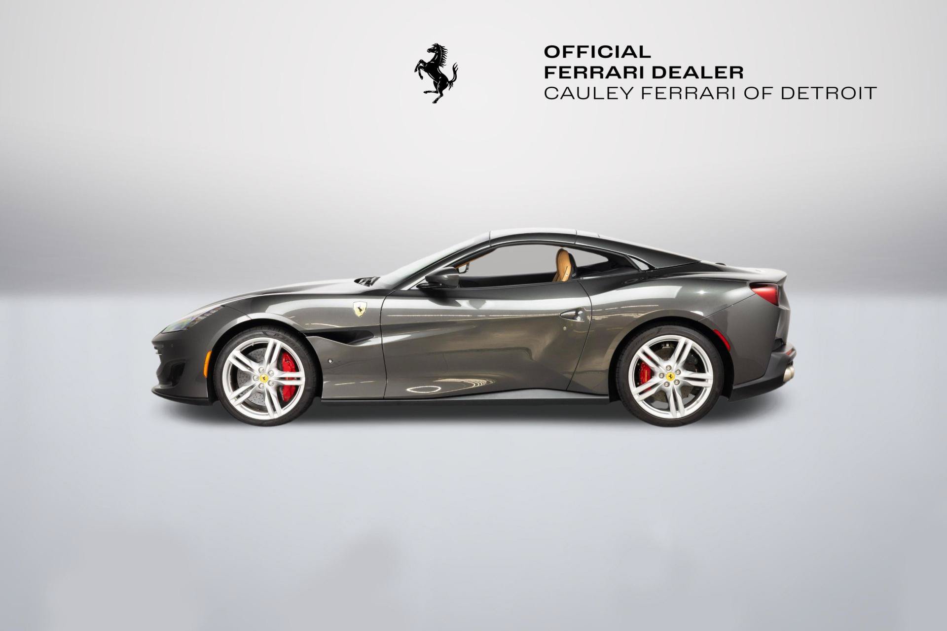 Used 2019 Ferrari Portofino RWD image 13