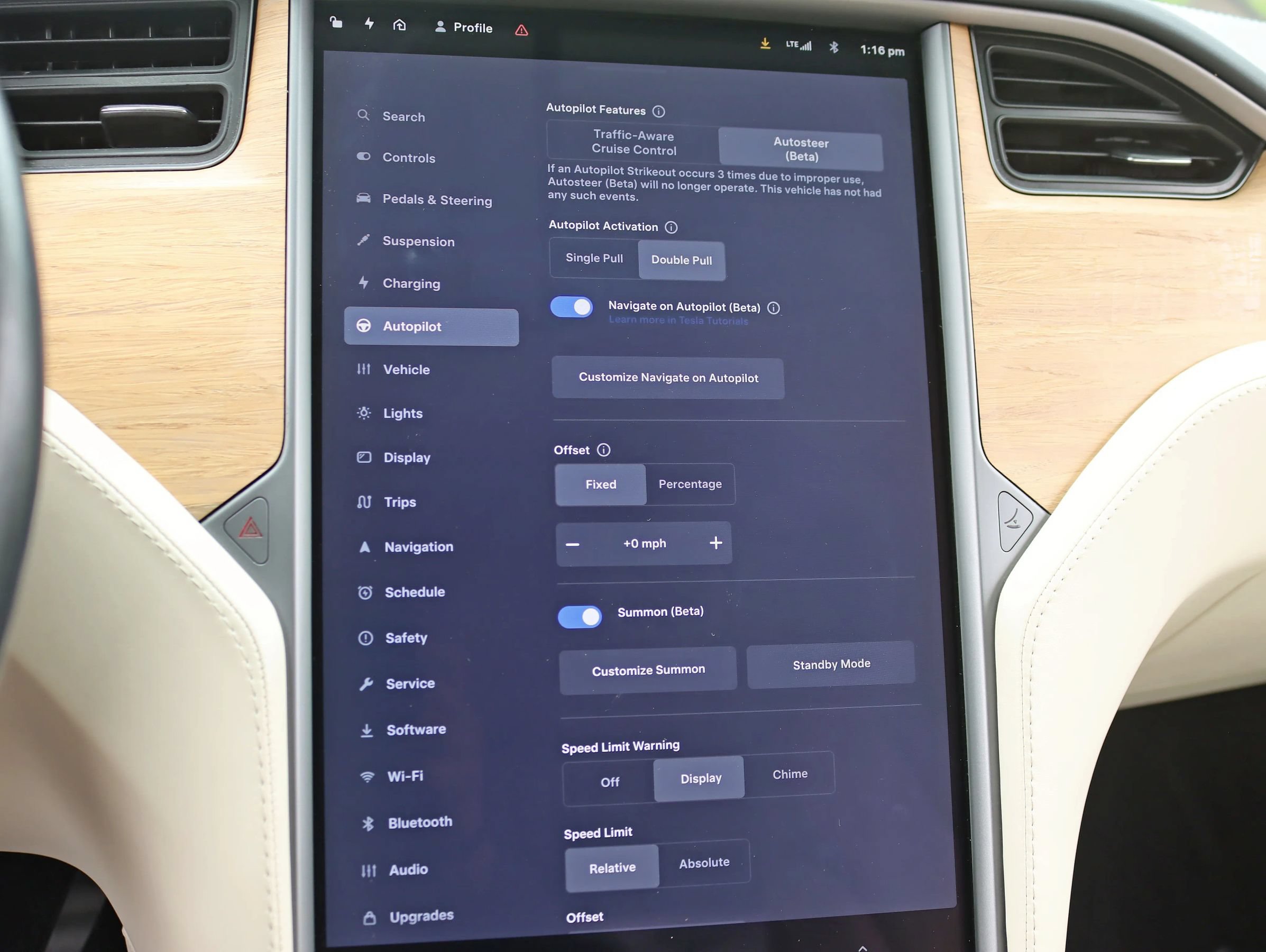 Used 2018 Tesla Model X 100D AWD/4WD image 25