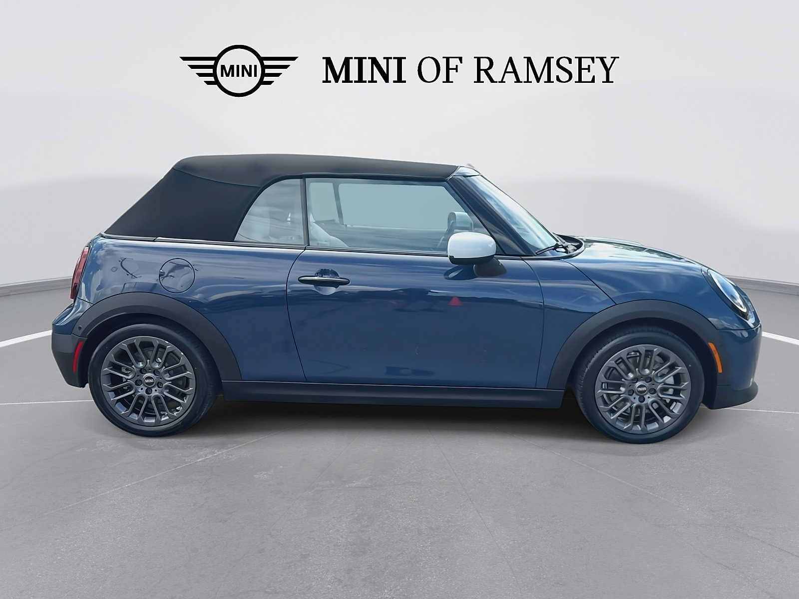 Used 2026 MINI Cooper S FWD image 9