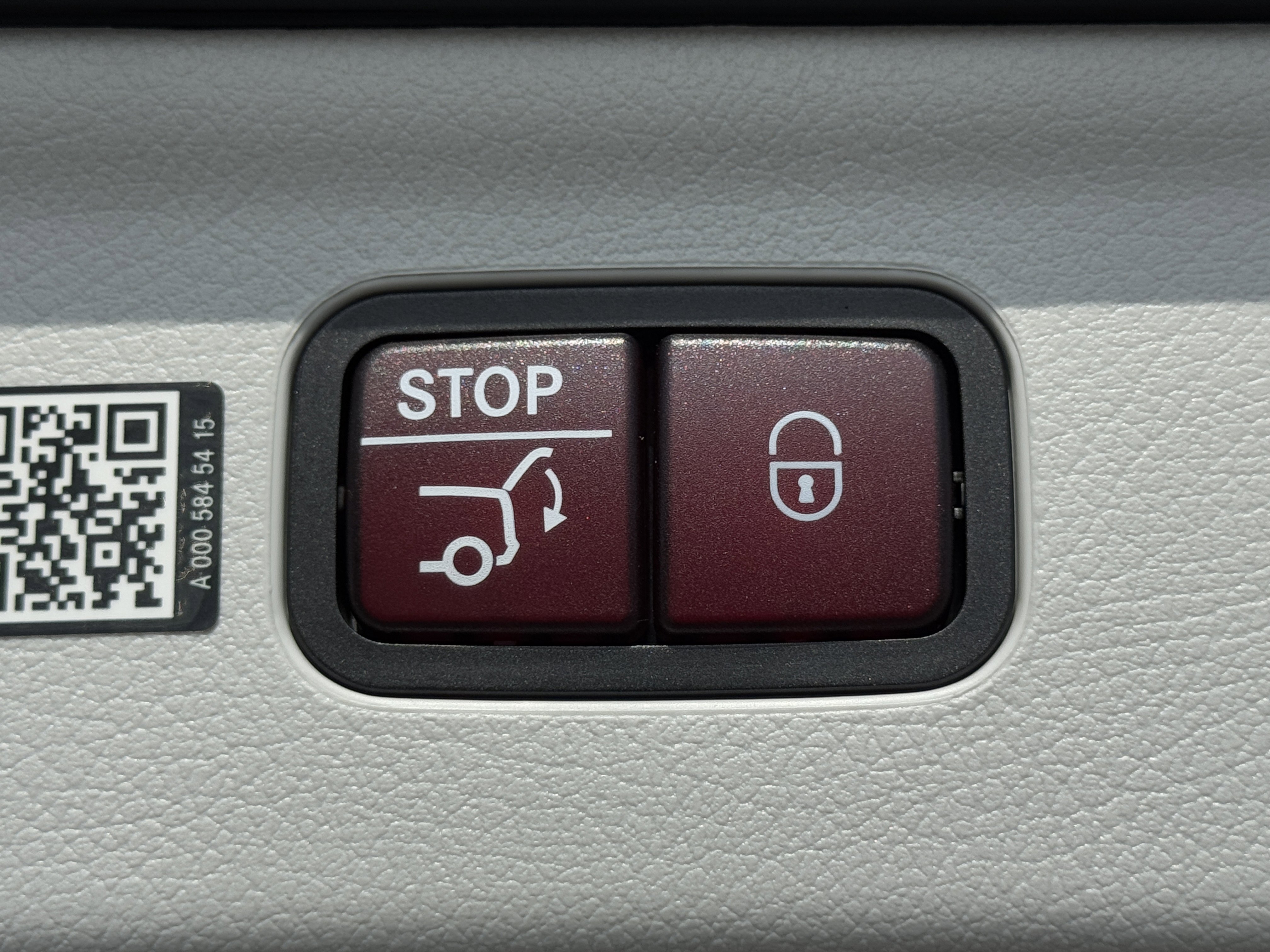 New 2026 Mercedes-Benz EQE 320+ SUV image 13