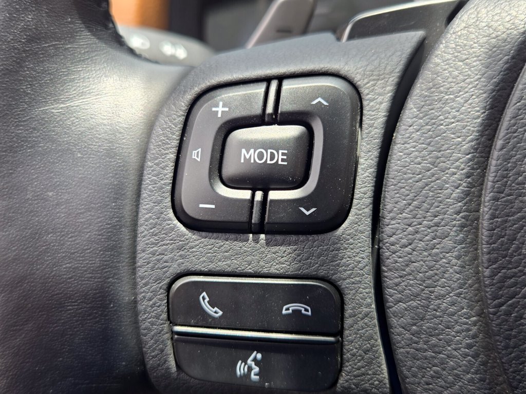 Used 2025 Lexus IS 300 w/ Premium Package RWD image 25