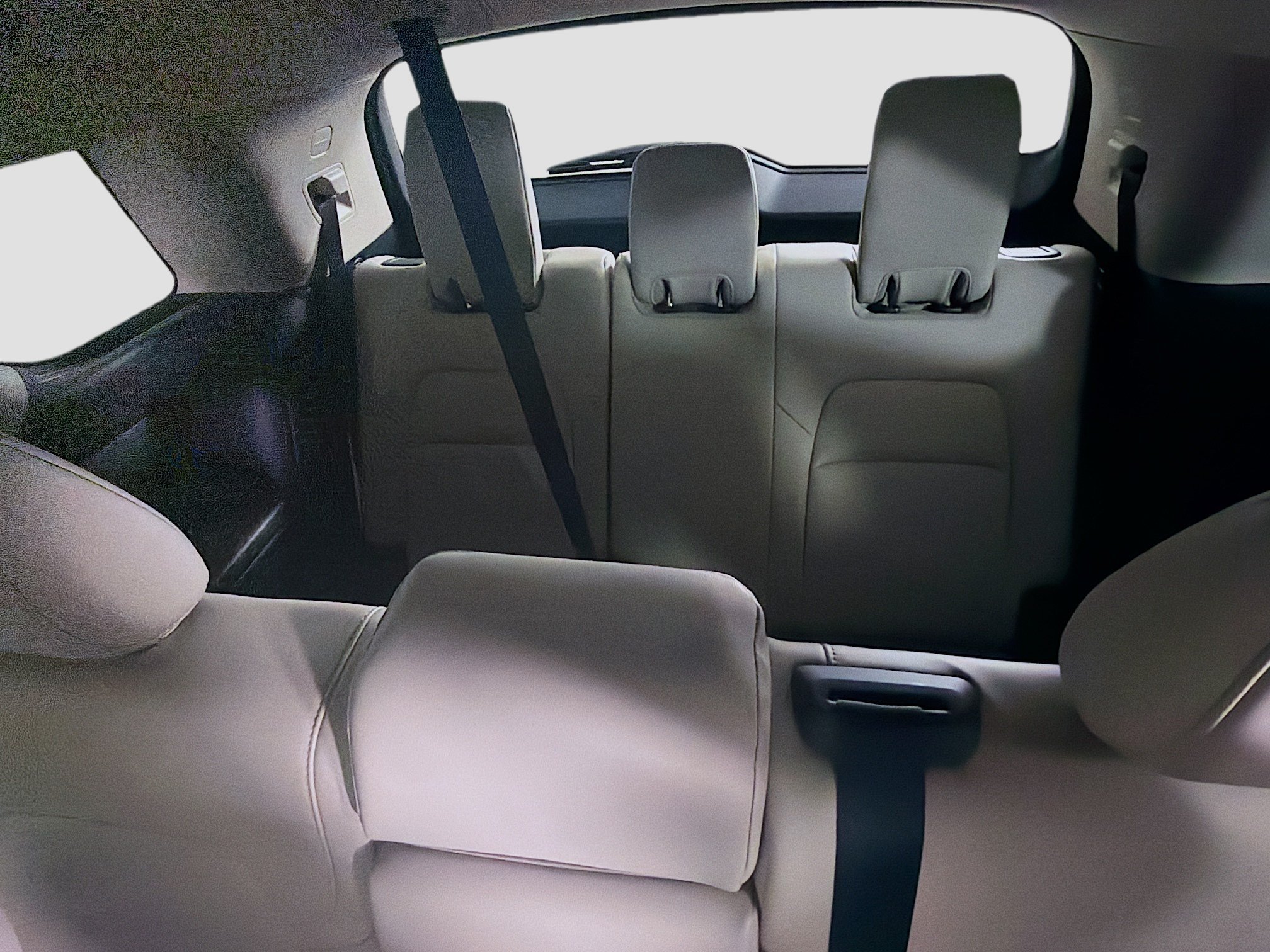 Used 2023 Nissan Pathfinder SL w/ Lighting Package (N92) FWD image 28