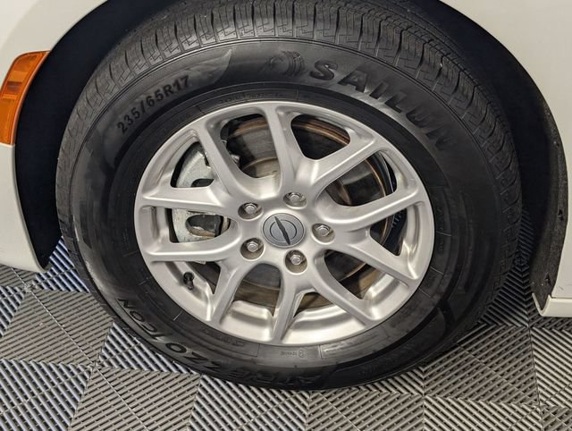 Used 2025 Chrysler Pacifica Select FWD image 8