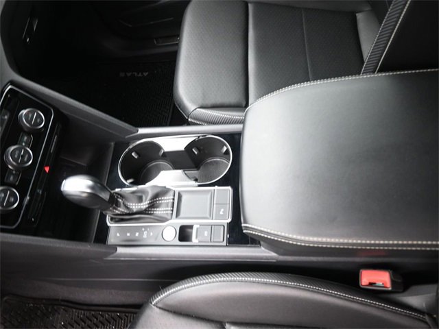 Certified 2023 Volkswagen Atlas Cross Sport SE image 31
