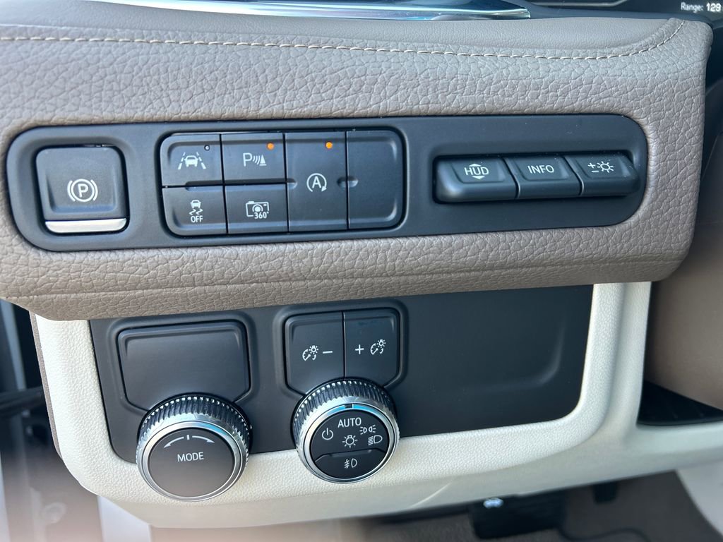 Certified 2024 GMC Yukon XL Denali image 22